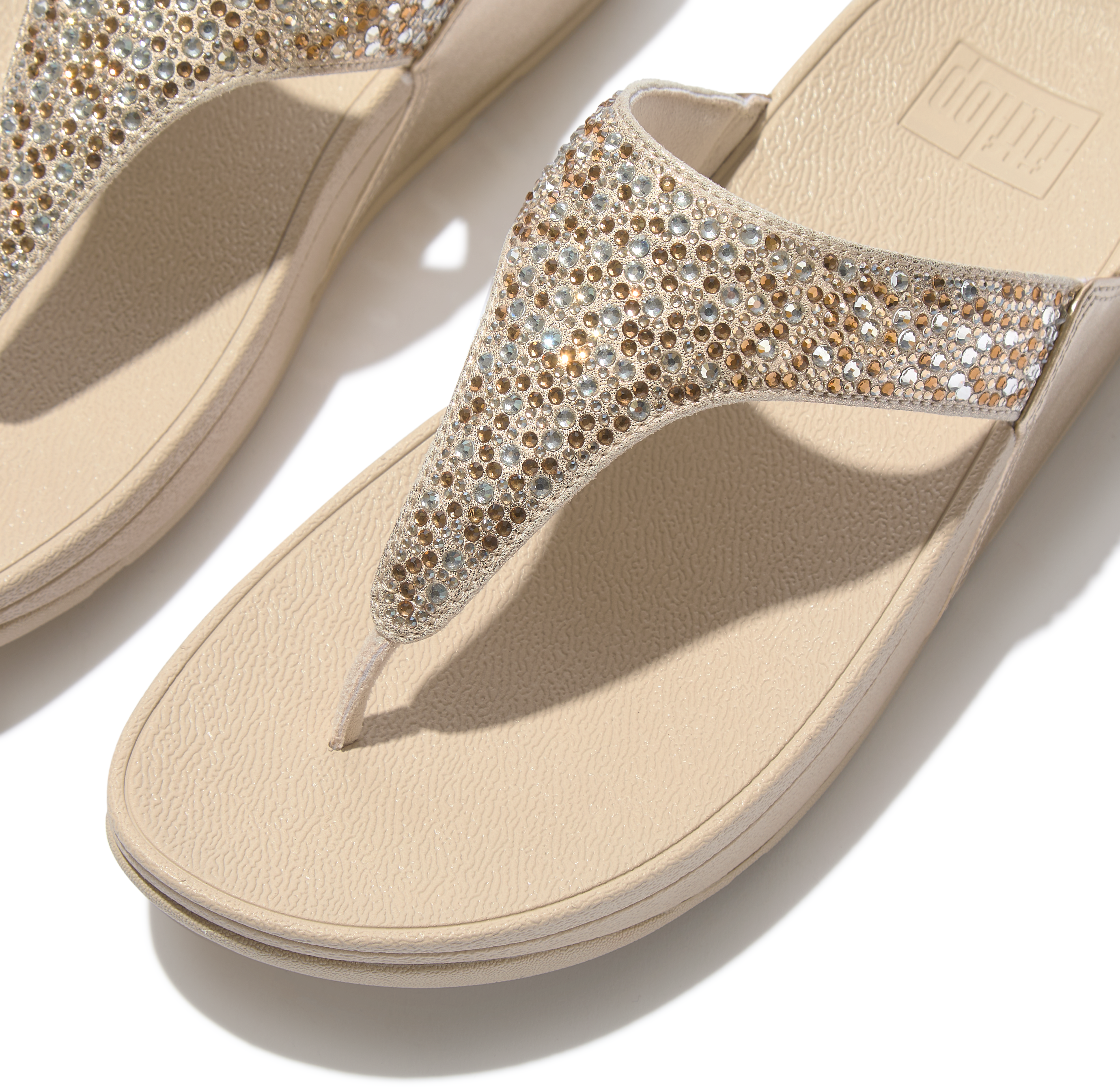 Zehentrenner FITFLOP "LULU CRYSTAL-MIX METALLIC TOE-POST SANDALS", Damen, Gr. 41, beige (natur, braun), Synthetik, Glitzer, metallic, Schuhe Zehentrenner, Keilabsatz, Plateauschuh, Dianette mit mehrfarbigen Strasssteinchen natur, braun 41