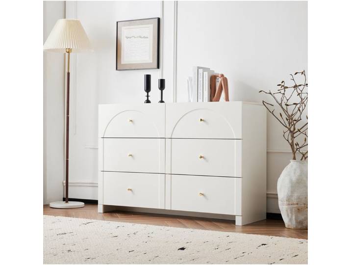 Commode blanche 6 tiroirs au style romantique avec poignées en métal