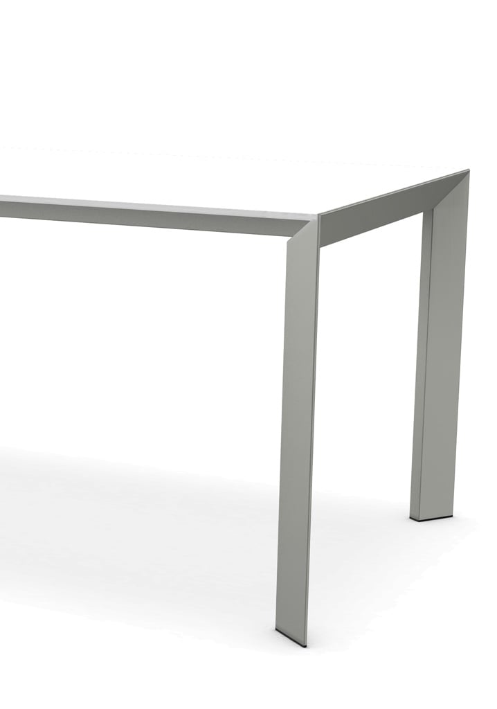 Kristalia Nori Pure White Indoor Tisch ausziehbar (Tischplatte Pure-white, Beine... Tischplatte Pure-white, Beine eloxiertes Aluminium | 80 x 114 / 154 / 194cm 01NOR01
