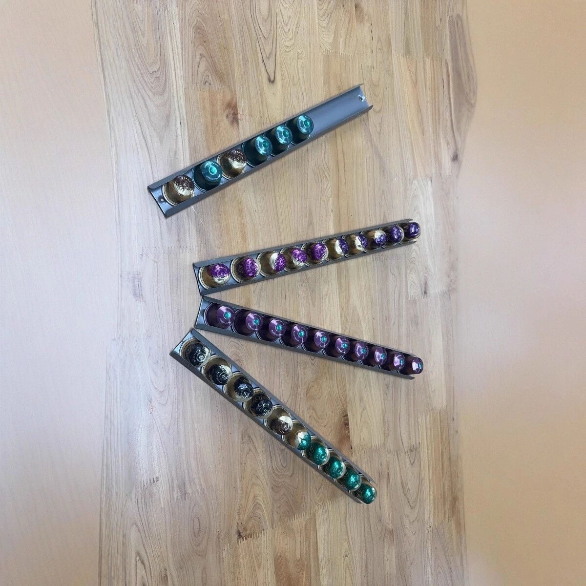 INF 5er-Set Eisen Kaffeekapsel-Schienen – Je 10 Kapseln, Wand- oder Unterbau-Montage mit Klebstoff, Magneten und Schrauben