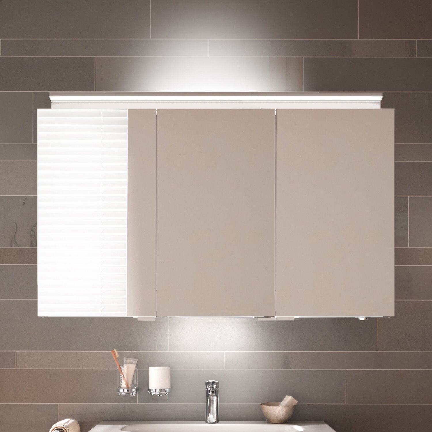 Keuco Royal L1 armoire de toilette 13606171301 argent anodisé, 1300x742x150mm
