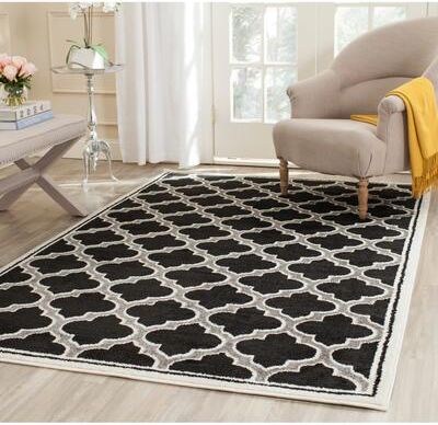 SAFAVIEH Amherst Lyda Modern Rug