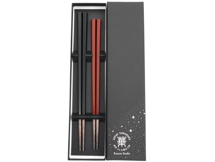 Kasyou Studio URUSHI KENKO Essstäbchen, hergestellt in Japan, 2 Paar für Paare (spülmaschinengeeignet), luxuriöses rot-schwarzes Essstäbchen-Set, wiederverwendbare Palillos-Chinos