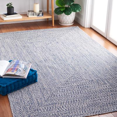 SAFAVIEH Handmade Braided Sakineh Casual Rug