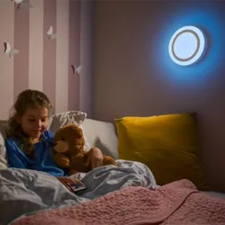 LED-Wandleuchte mit Fernbedienung zur Weißlicht- und RGB-Farbsteuerung dimmbar von LEDVANCE