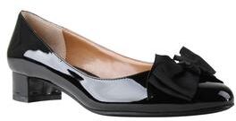 Women's Cameo Pump by J. Renee® in Black Patent (Size 7 1/2 M)