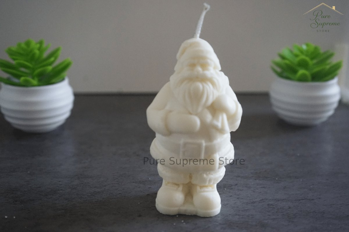 Handgemaakte kerstdecoratie kaars Kerstman met zak van Pure Supreme Store