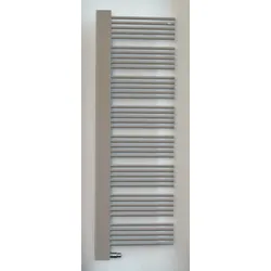 Design-Heizkörper Yucca Cover von Zehnder – 1828 x 55 x 582 mm, matt schwarz, wärmetechnisch optimiert mit Präzisionsstahlrohren und Strahlungsblende