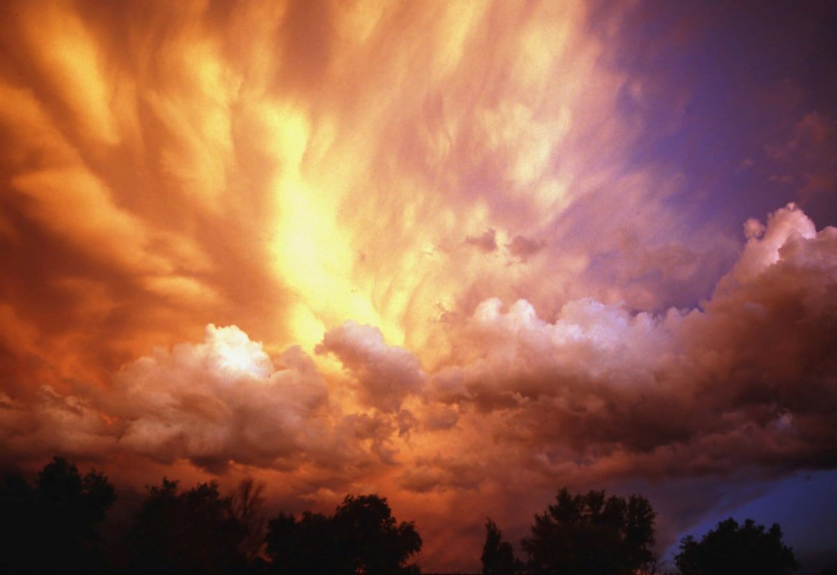 Fototapete PAPERMOON "Gewitterwolken bei Sonnenuntergang", bunt, B:3m L:2,23m, Vlies, Tapeten, Fototapete