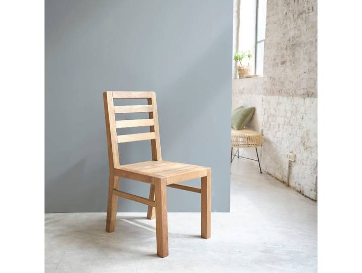 Chaise en teck recyclé massif