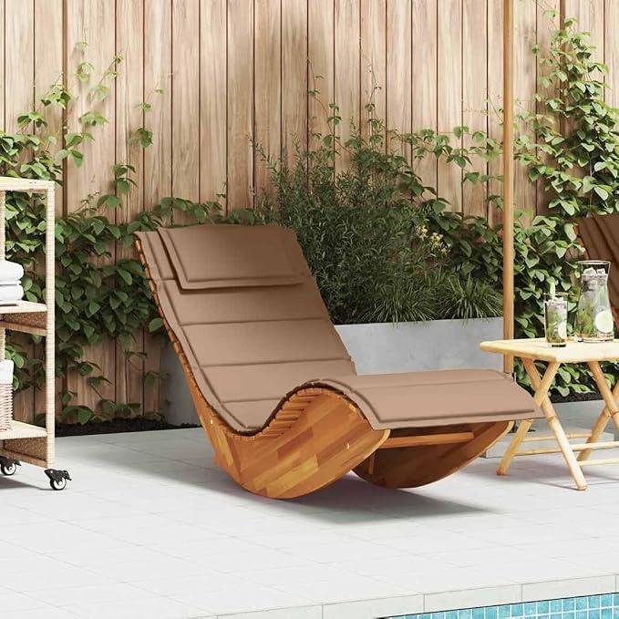 Schaukelliege aus Akazien-Massivholz mit Auflage, ergonomisch geformte Sonnenliege für Terrasse, Garten und Pool, gepolstert, wetterfest, entspannend, 154 x 60 x 74 cm