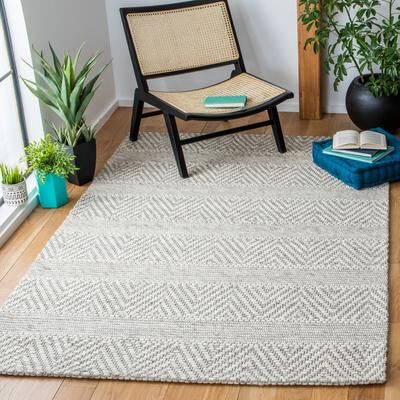SAFAVIEH Marbella Gregg Wool Rug