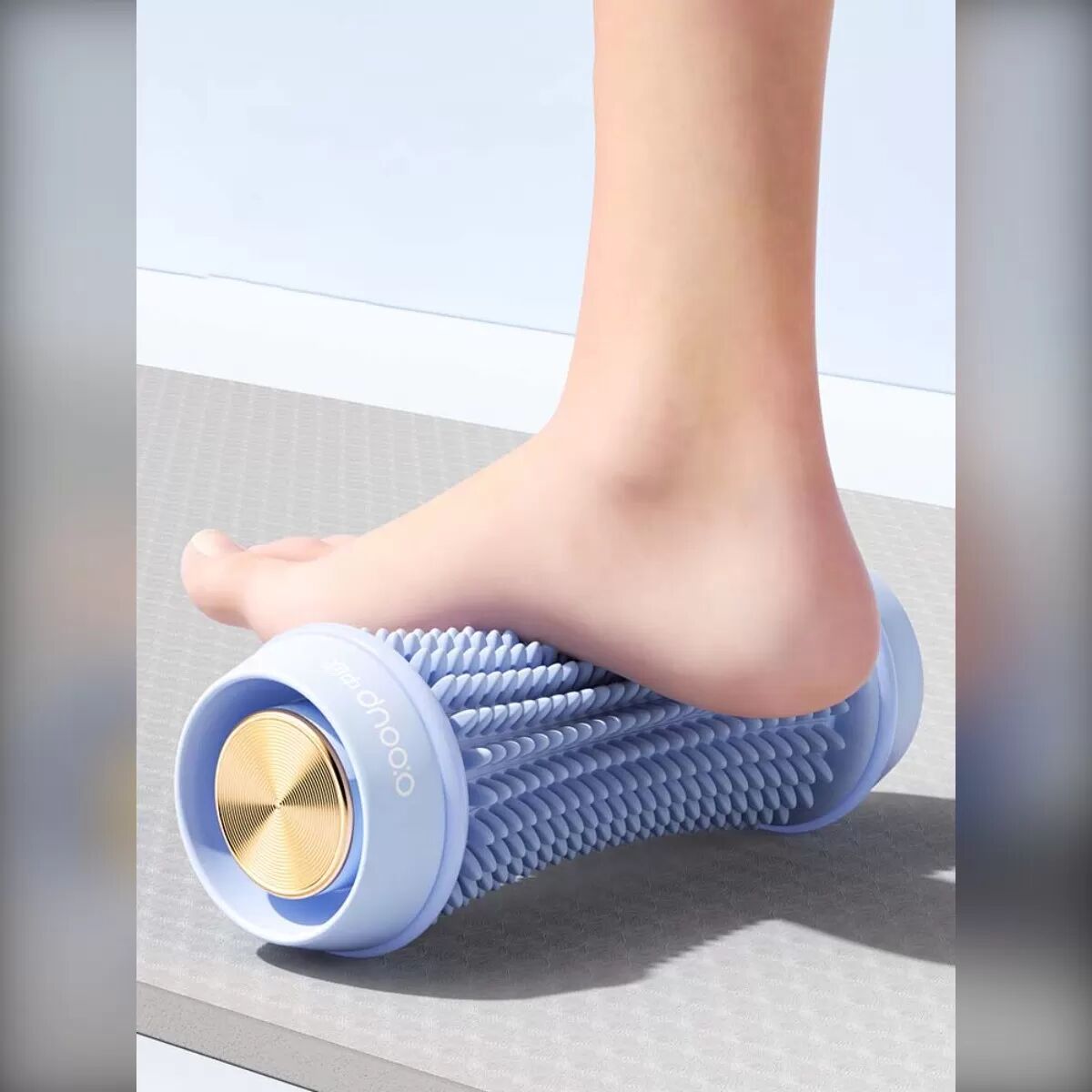 INF Fußmassage-Roller zur Plantar-Entlastung — Weiche Gummi-Triggerpunkte, Rutschfest, Waschbar, ABS-Kern Blau