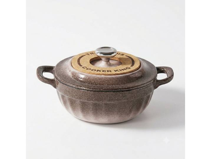 Cocotte en émail gildé