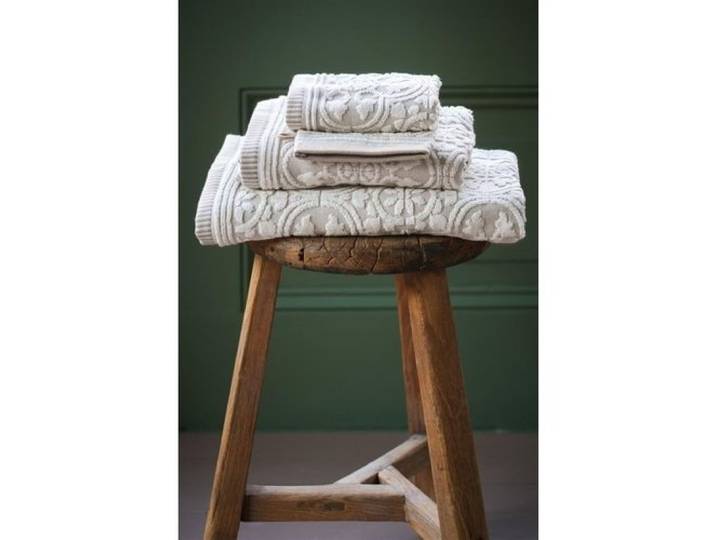 Pip Studio Pip Studio Douchelaken Tile de Pip Khaki 70x140
