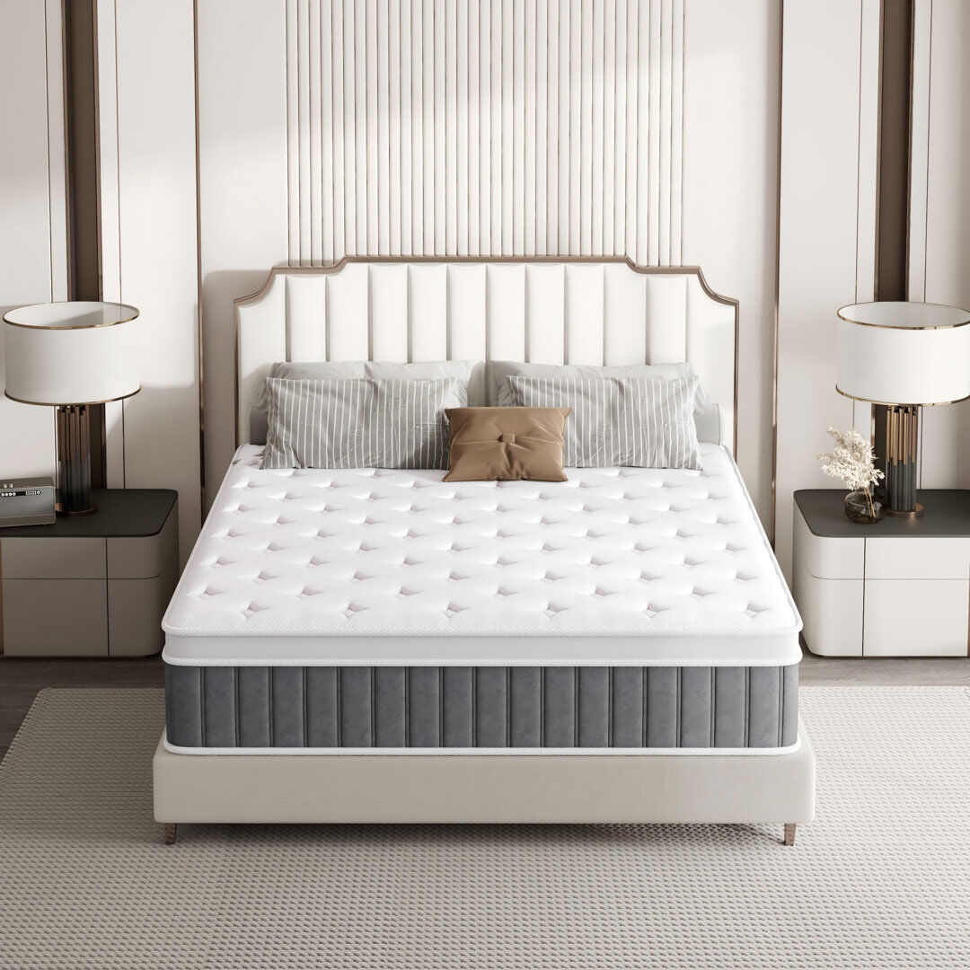 White Noise Chaudri 30cm Medium Gel Memory Foam Pocket Sprung 2000 Mattress Double (4'6)