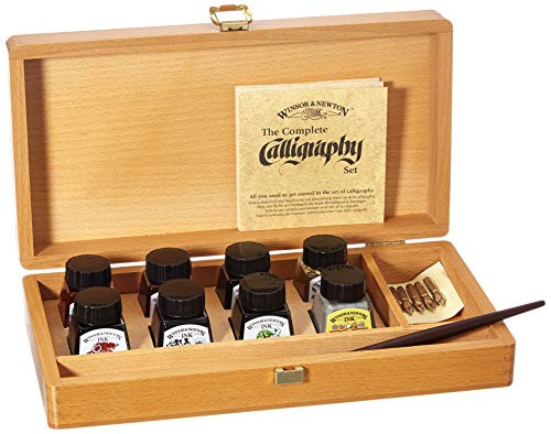 Winsor & Newton Kalligrafieset met 8 tekeninkten van 14 ml, 5 tekenfeders, 1 federhalter en een A5 tekenblock in een houten doos