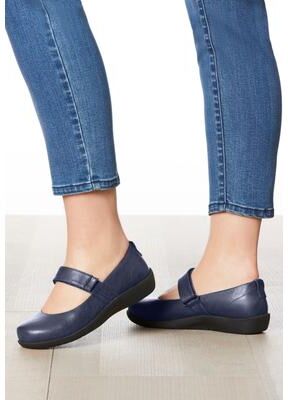 Women's The Carla Mary Jane Flat by Comfortview in Navy (Size 7 M)