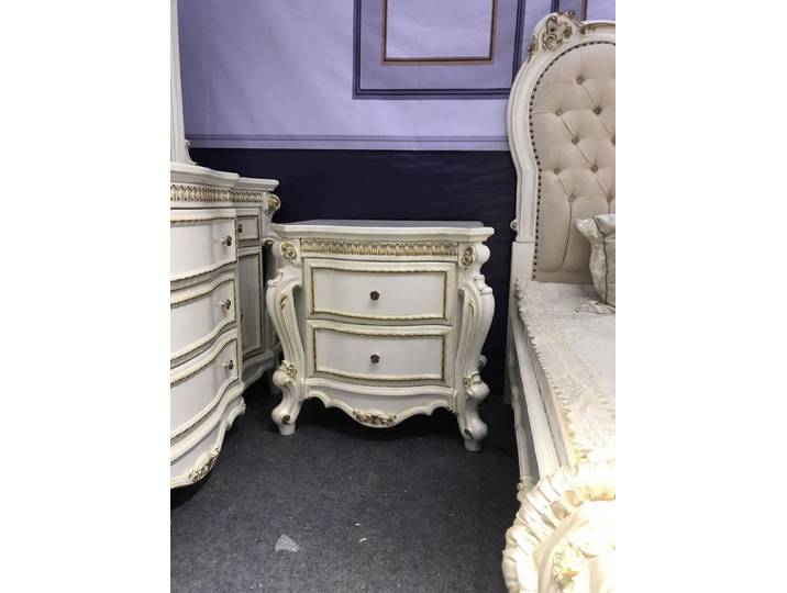 JVmoebel Nachttisch Beistellschrank im Barock-Stil, weiß, elegante Handwerkskunst (1-St), Made in Europa