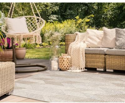Lush Decor Orly Angles Indoor/Outdoor Rug