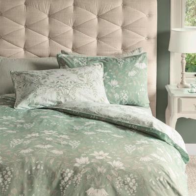 Wendebettwäsche LAURA ASHLEY "Parterre, aus Baumwoll-Satin", grün (sage), B/L: 230cm x 220cm, 1 Stk., 2 Stk., Satin, B/L: 50cm x 75cm & 50cm x 75cm, 3 tlg., Satin, Obermaterial: 100% Baumwolle, Bettwäsche, Wendebettwäsche, mit floralem Muster, inkl...
