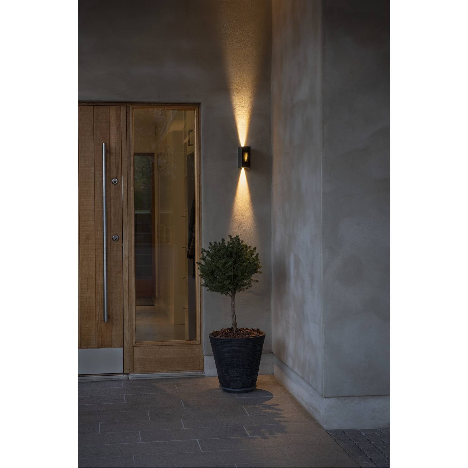 Konstsmide Cremona verstelbare LED up- & downlighter met afstandsbediening, zwart aluminium