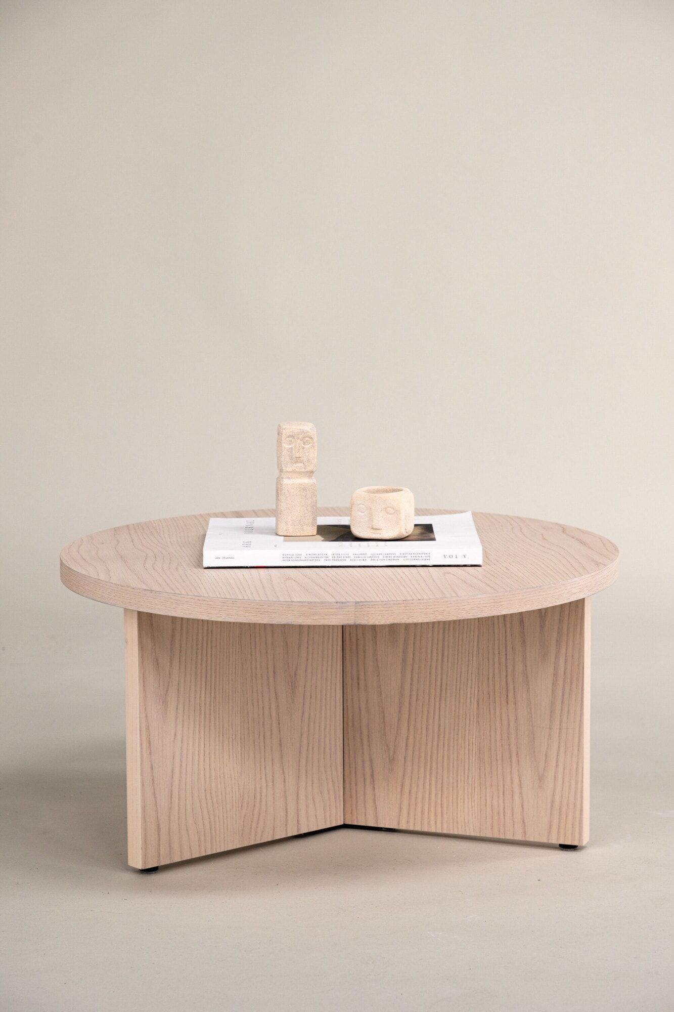 Couchtisch VENTURE HOME "Saltö, runder Couchtisch in Holzfurnier-Optik, Ø 85 cm", beige (weißgewaschen, weißgewaschen, weißgewaschen), B:85cm H:43cm T:85cm, Tische, Couchtisch, Sofatisch, Furnier, rund, gepflegt, behaglich, edel