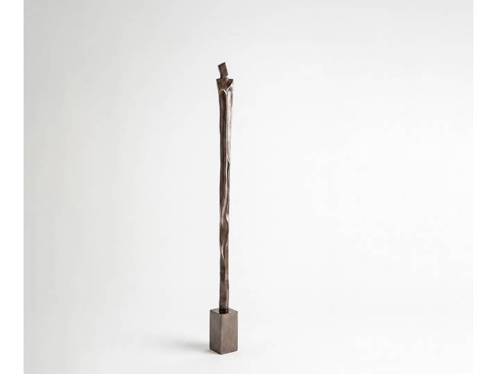 Figur Statera B12 x T12 x H163 cm Aluminium Mokka Bronze Handgemacht, Wohnaccessoires