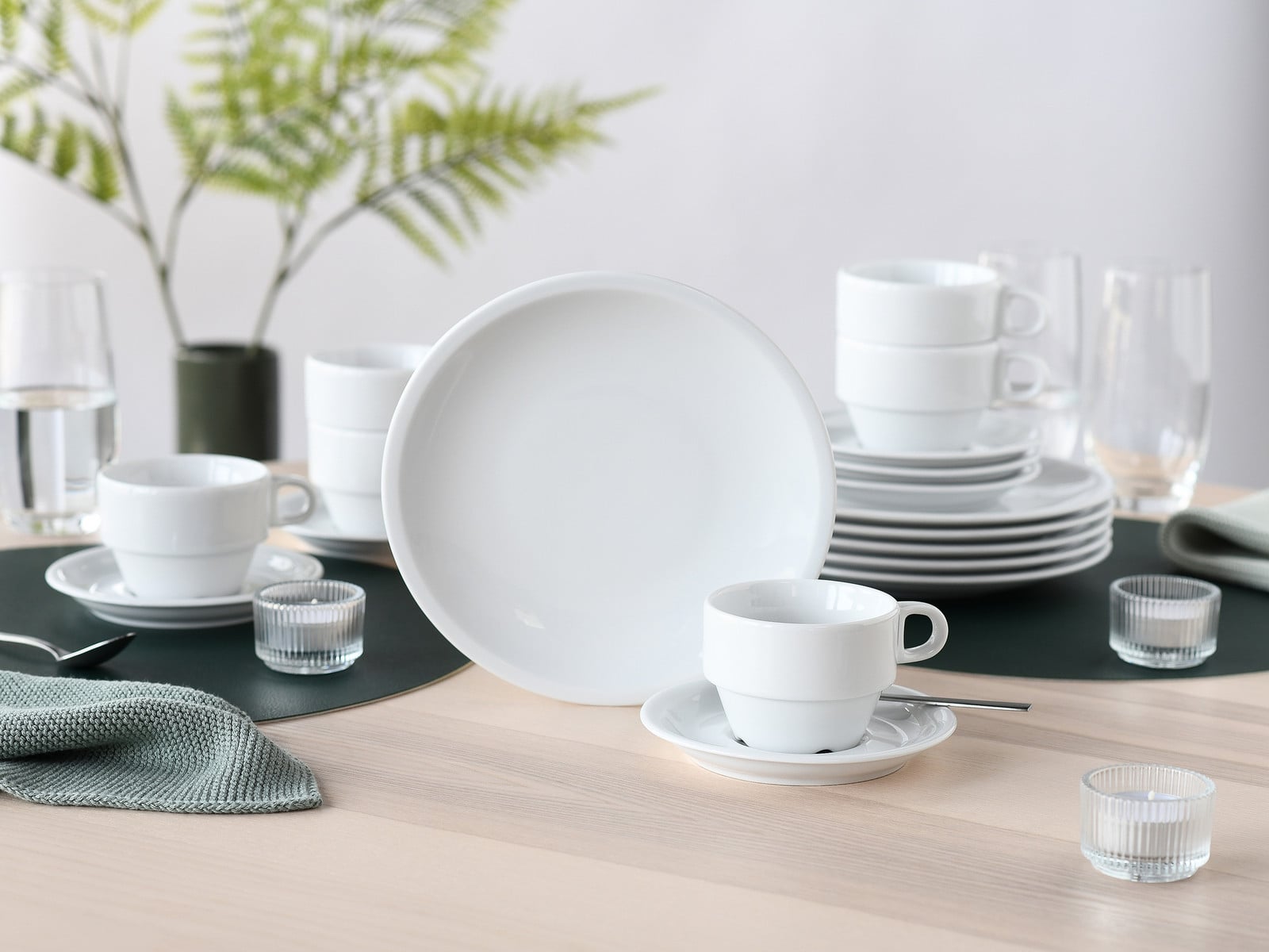 CreaTable Milano 18-delige koffieserviesset van porselein voor 6 personen, wit