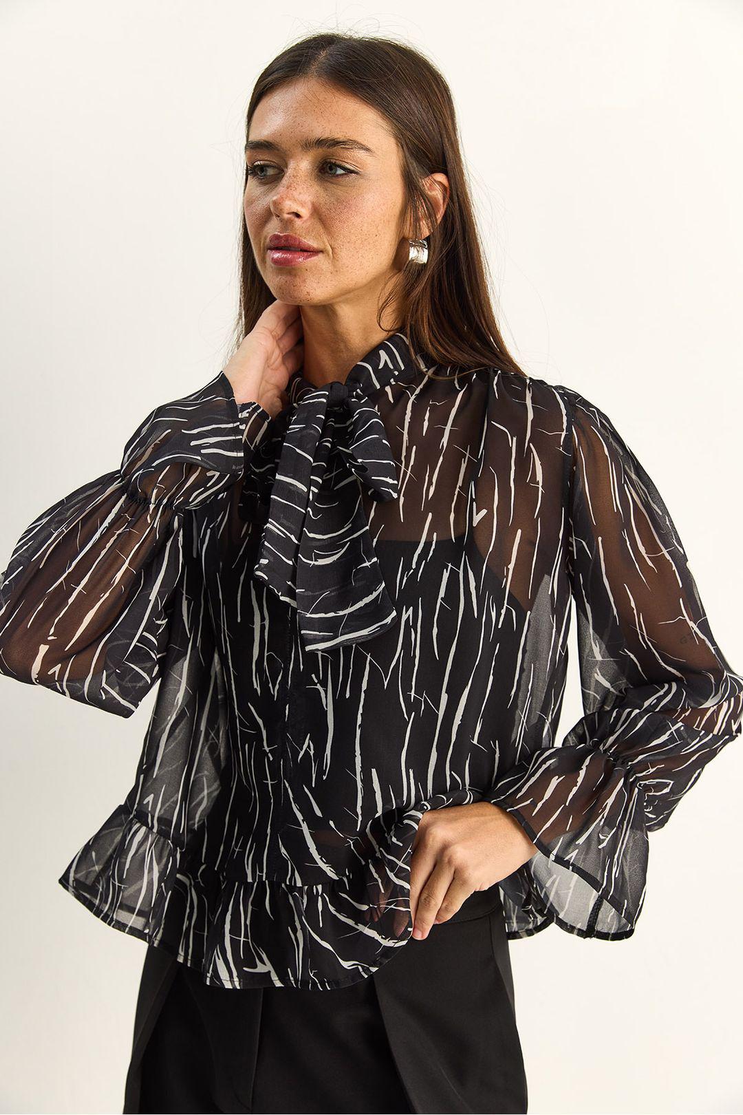 Chiffonbluse mit Bindegürtel und abstraktem Print im Choker-Stil