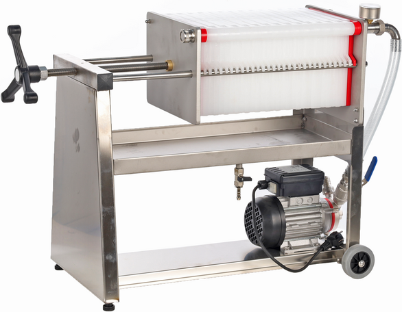 Enotecnica Pillan F30 - Filtro a cartoni per vino carrellato - Telaio Inox e Pompa Novax