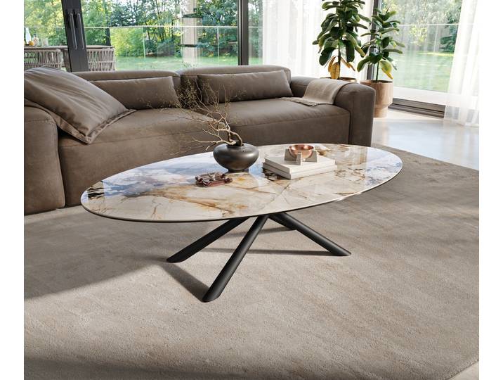 DELIFE Couchtisch Edge Oval 135x80 cm Keramik Patagonia Poliert Sarity Metall Schwarz, Couchtische