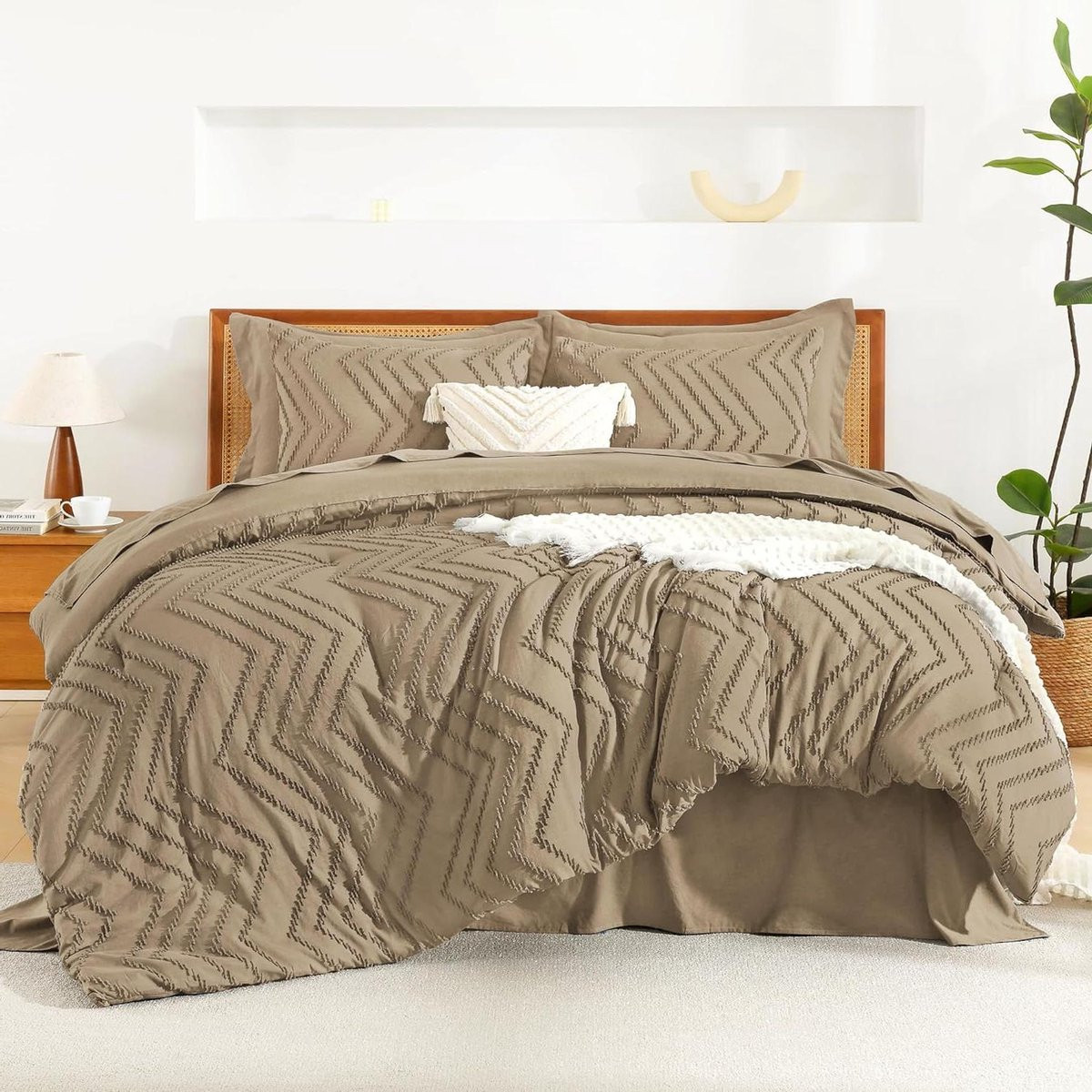 7-delige Queensize dekbedset met lakens in taupe