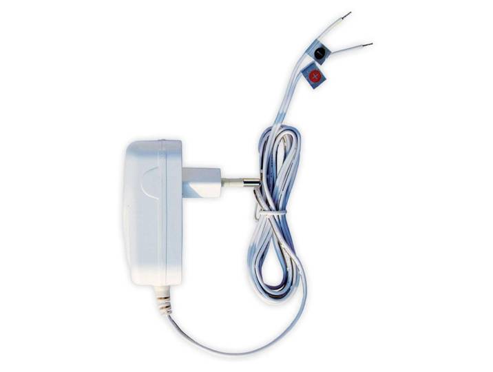 M-E MODERN-ELECTRONICS Adaptateur secteur à fiche DC 15 V/ 1 A (40780)