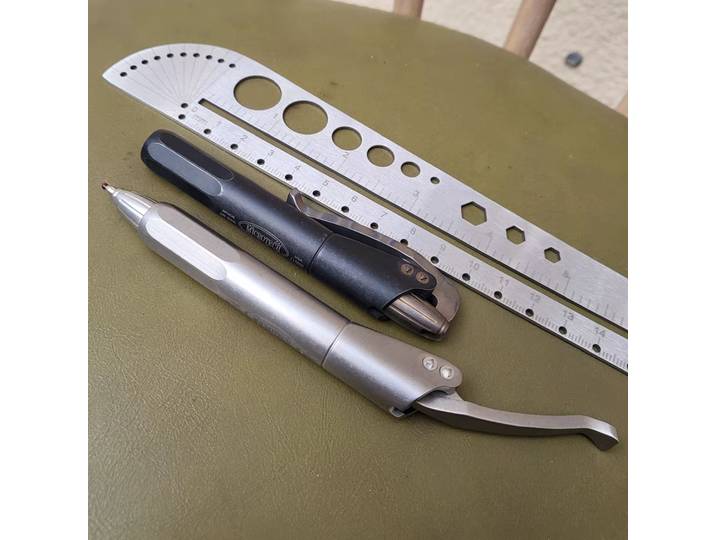 Stylo tactique en alliage de titane, design siphon micro-technologique, portable pour l'extérieur, EDC, outil de brise-vitre d'urgence pour voiture