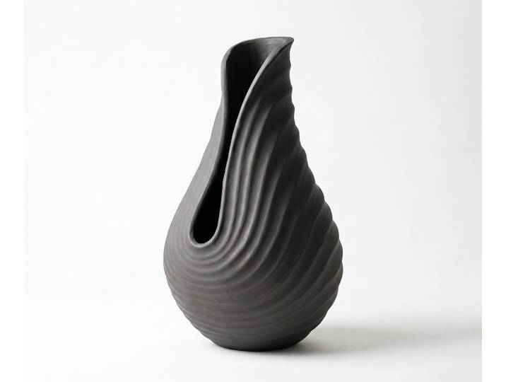 Vase Helixa B20 x T21 x H35 cm Aluminium Basalt Gegossen, Wohnaccessoires