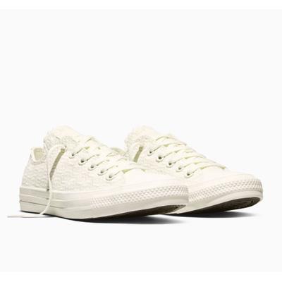 Sneaker CONVERSE "CONVERSE CHUCK TAYLOR ALL STAR CROCHET FLORALS", Damen, Gr. 44,5, weiß (egret, vintage weiß, egret), Synthetik, Schuhe Sneaker, für vielseitige Aktivitäten, mit leicht profiliertem Laufsohlenprofil
