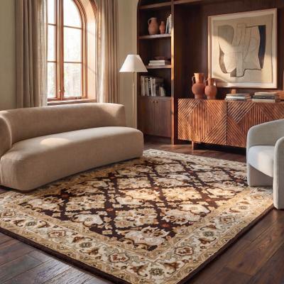 SAFAVIEH Handmade Heritage Caroline Traditional Oriental Wool Rug