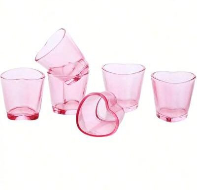 Inspired Finds Heart Shaped Acrylic Mini Shot Glass Set pink