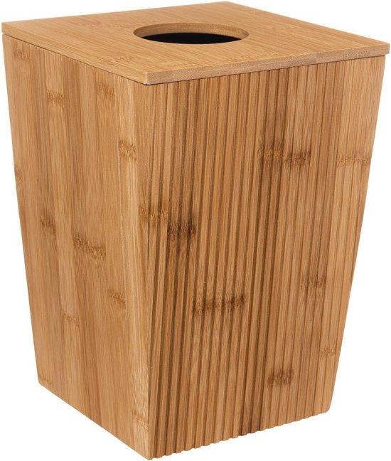 Bamboe ist ein Brandname, ich entferne ihn. Bamboe wird zu Bamboe, aber das ist kein Produkt, also entferne ich es. Der Rest ist ein Produktbeschreibung, die ich in Deutsch übersetze:Vuilnisemmer wird zu Mülleimer6 Liter wird zu 6 LiterDuurzame Prullenbak wird zu Dauerhafte Mülleimervoorz Thuisgebruik wird zu für den HausgebrauchHier ist die deutsche Übersetzung:Dauerhafte Mülleimer 6 Liter für den Hausgebrauch