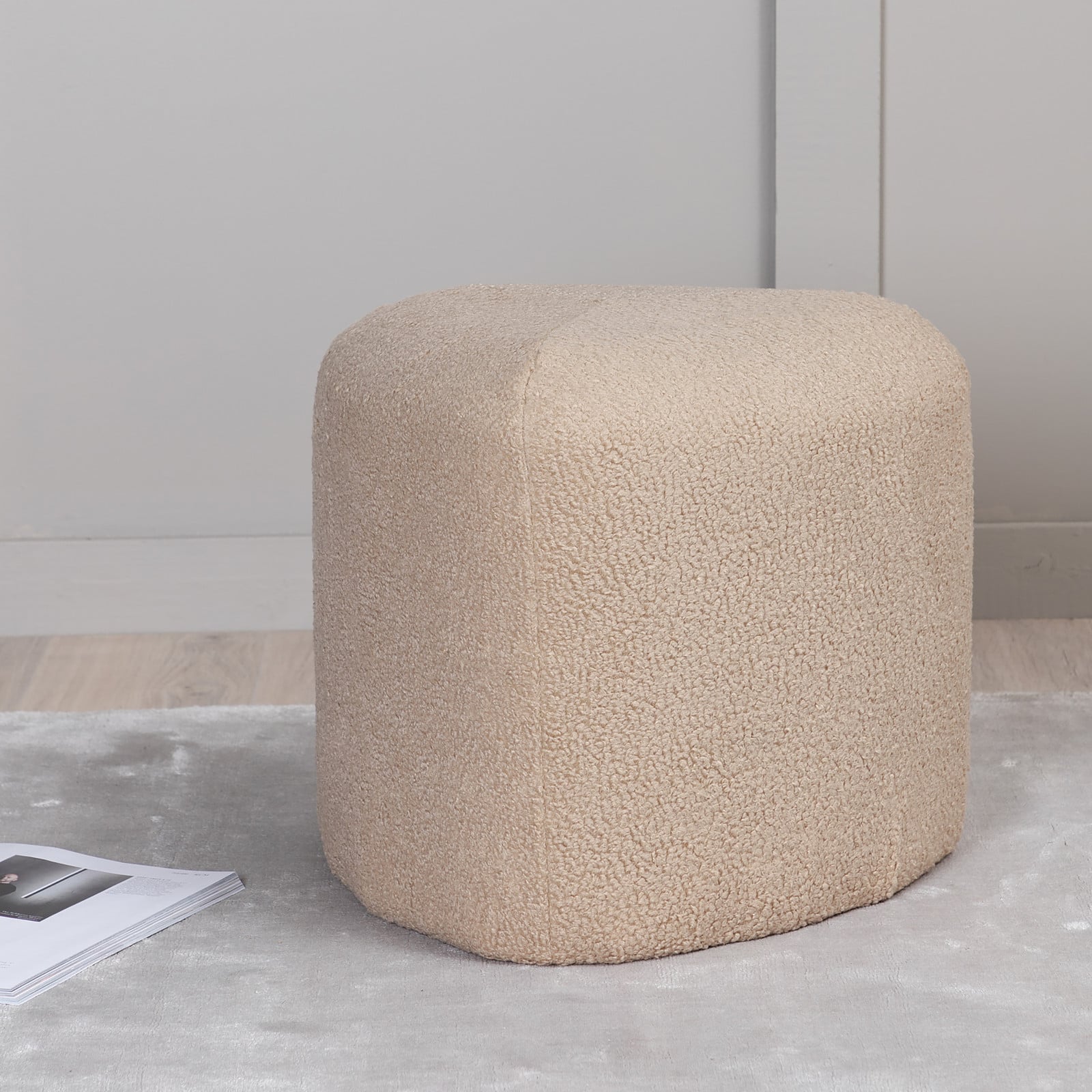 home24 Poef Peg beige teddy-stof Ø 46 cm