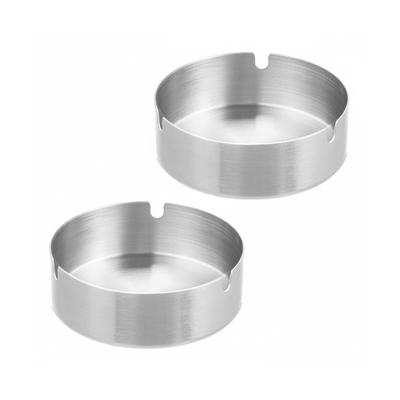 Relaxdays Aschenbecher, 2er Set, Edelstahl, draußen & drinnen, Ø 10 cm, Tischaschenbecher mit Zigarettenhalter, silber