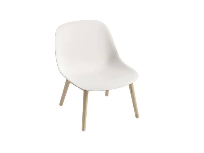 Muuto Chaise lounge Fiber wood base natural white, pieds en chêne
