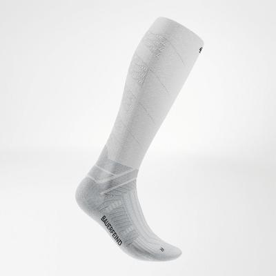Sportsocken BAUERFEIND "RUN PERFORMANCE COMPRESSION SOCKS", Herren, Gr. 46-49, Sockengröße, weiß (weiß, s), Obermaterial: 77% Polyamid, 18% Polypropylen, 5% Elasthan, Socken Sportsocken, atmungsaktives High-Performance-Gestrick, gezielte Kompression