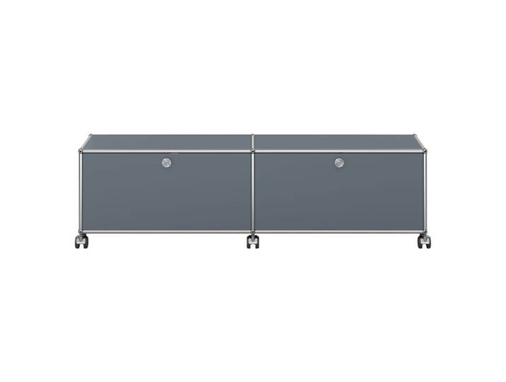 USM Haller Kommode M61 grau mittelgrau 2-fach breit 2 Klapptüren auf Rollen ohne Schloss 152.3x43x37.3 cm