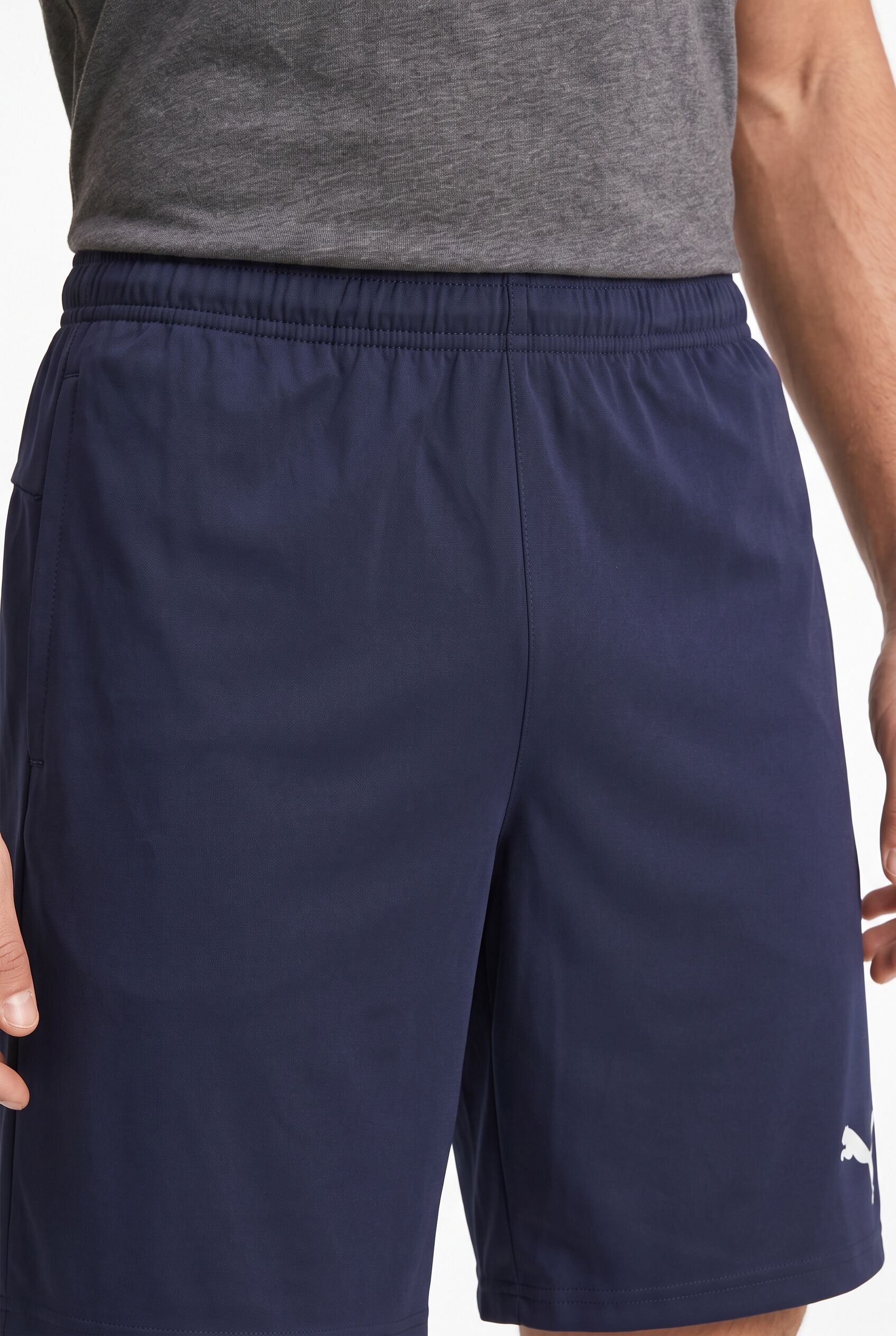 Trainingsshorts PUMA "TEAMRISE TRAINING SHORTS", Damen, Gr. L, N-Gr, blau (peacoat, puma weiß), Interlock, Obermaterial: 100% Polyester, unifarben, regular fit normal, Hosen Trainingsshorts, leistungsstarke Materialien, Regular Fit, sportlicher Stil peaco