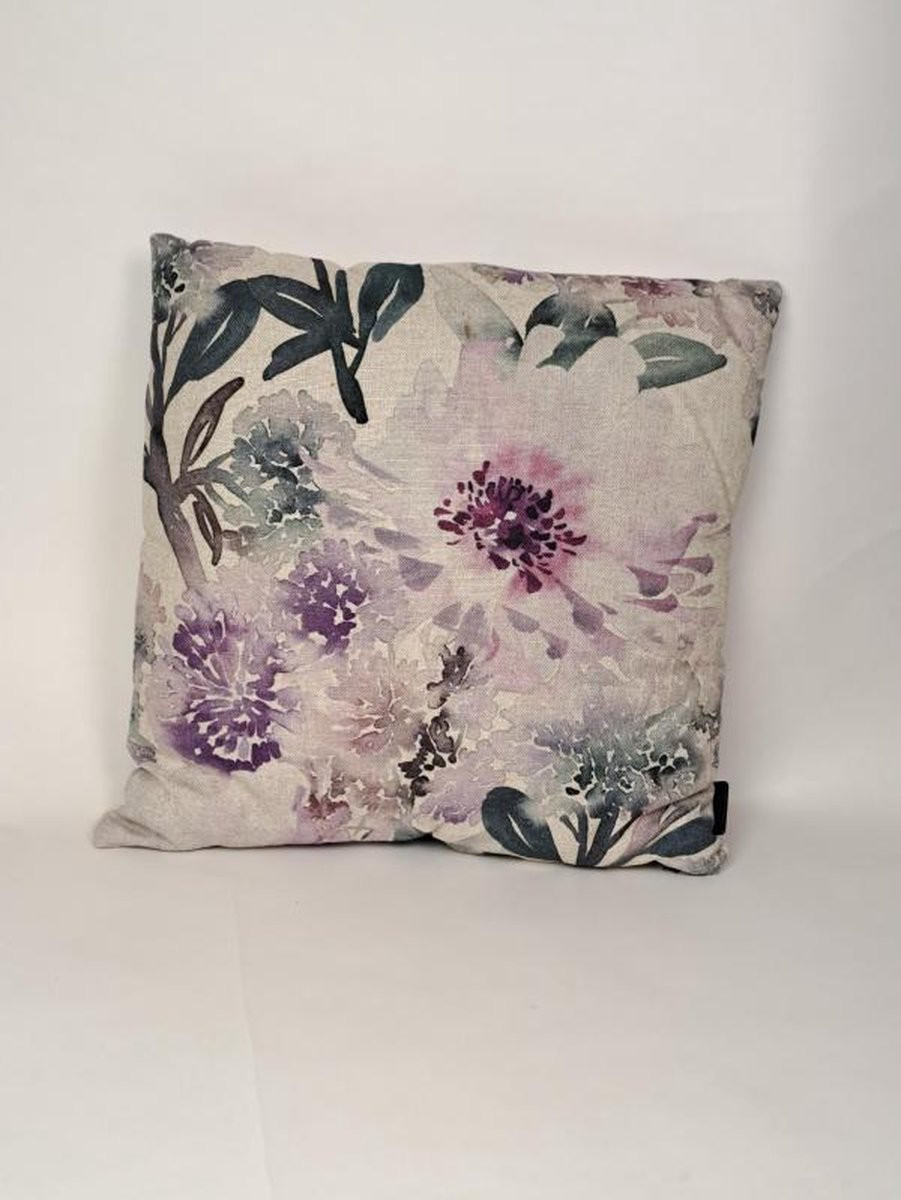 Madison sierkussen Flowers Purple 45 x 45 cm