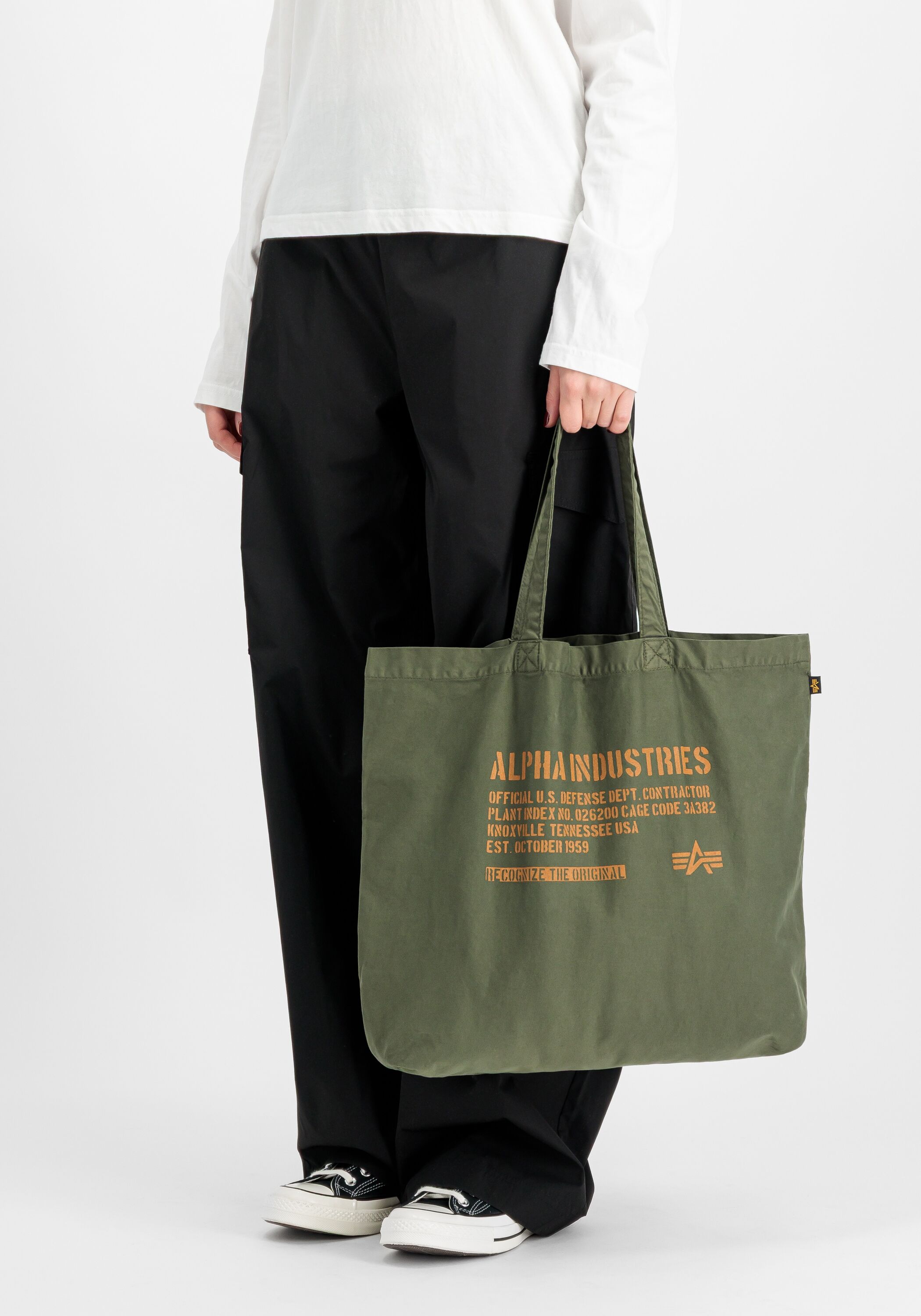 Tragetasche ALPHA INDUSTRIES "Shopper Bag", grün (schwarz olive), Obermaterial: 98% Baumwolle, 2% Elastan, Taschen