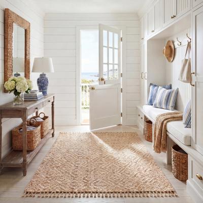 SAFAVIEH Handmade Natural Fiber Oonagh Diamond Jute Tassel Rug with Fringe