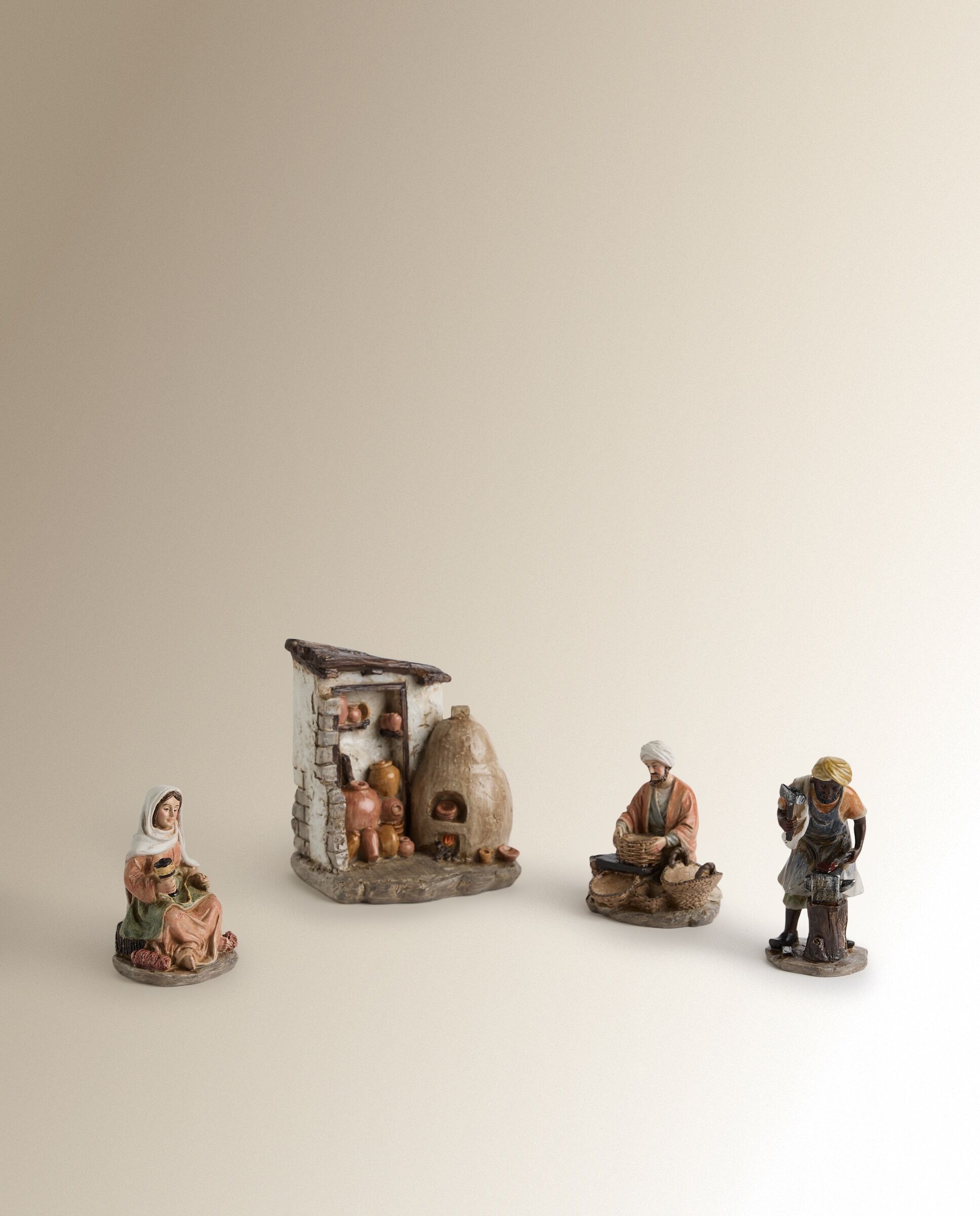 El Corte Inglés Set de 4 figuras Oficios Nacimiento Navidad. Multicolor